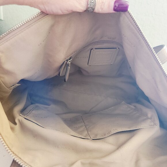 New Coach Taylor Tan Leather Shoulder Bag Purse - Picture 13 of 14